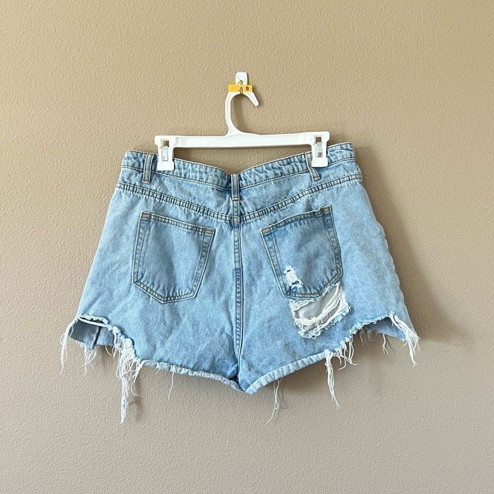 Missguided Distressed Jean Shorts - Picture 6 of 6